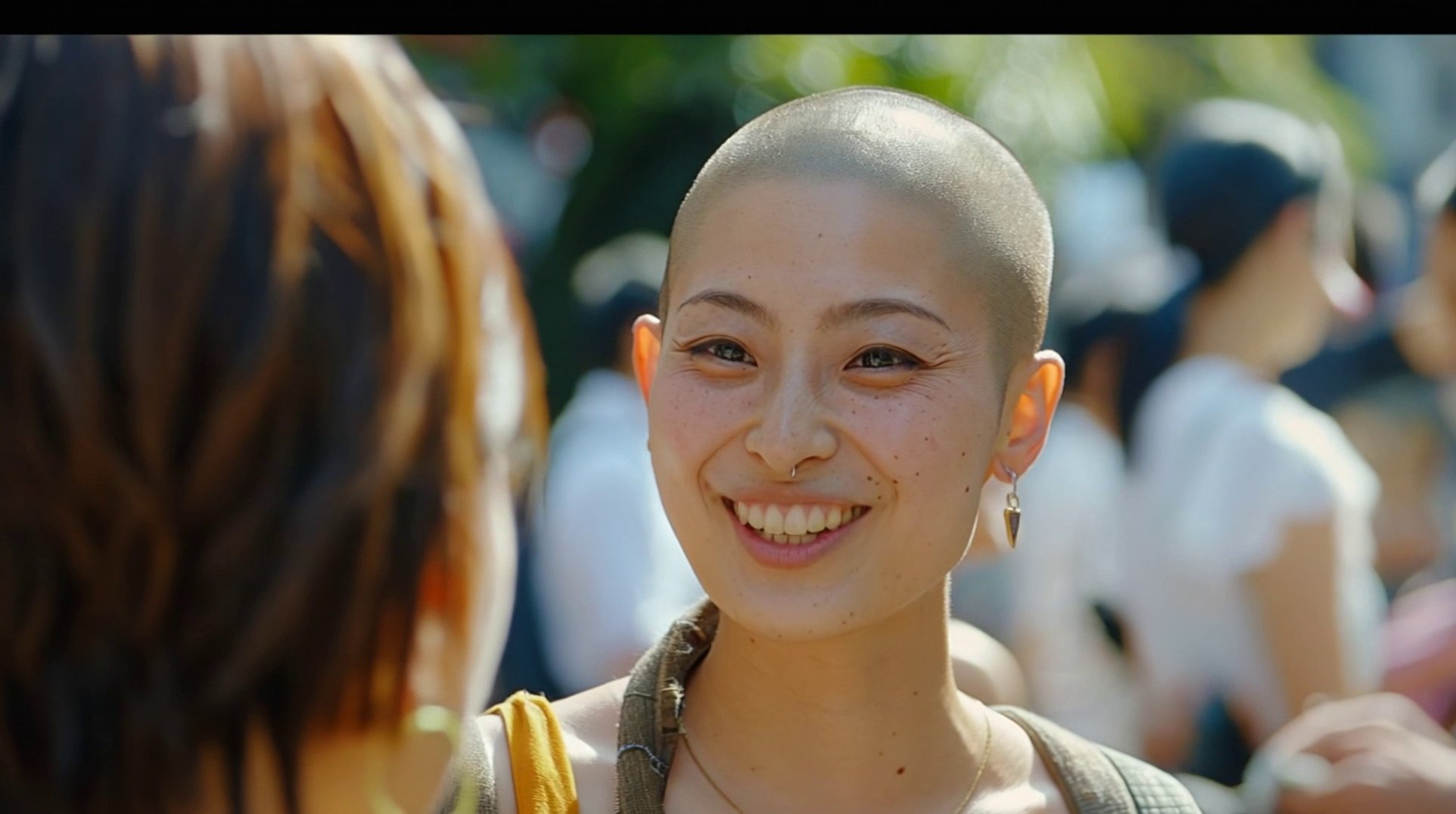 スキンヘッド女子動画の最新動画